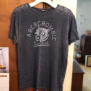 ABERCROMBIE & FITCH t-shirt